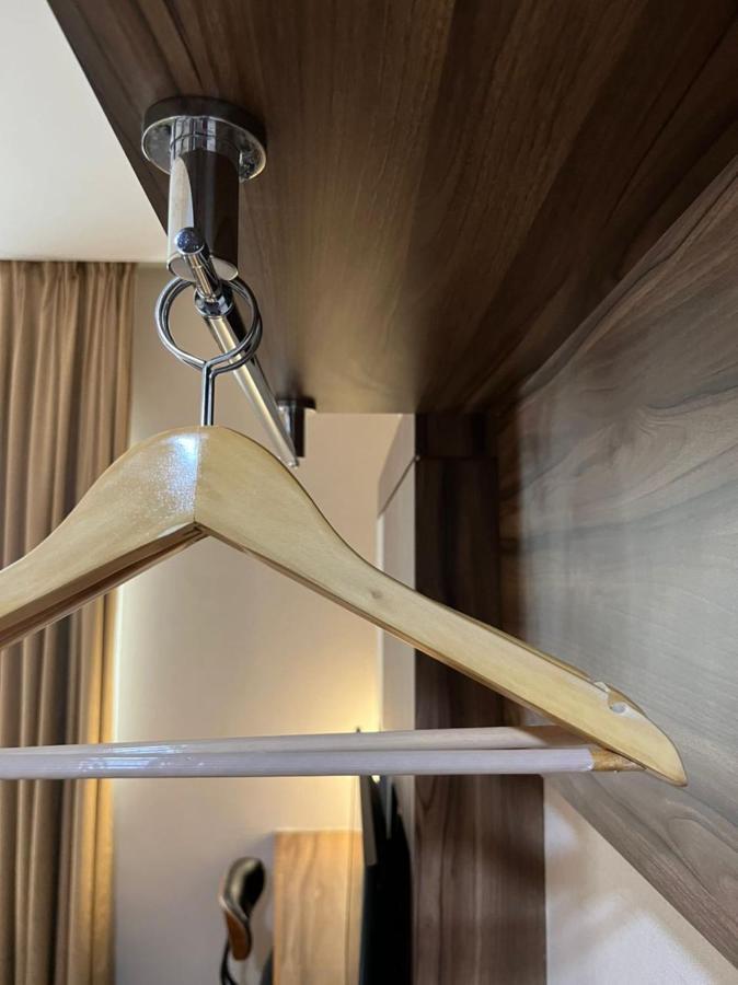 Nova Hotel Miri Eksteriør bilde
