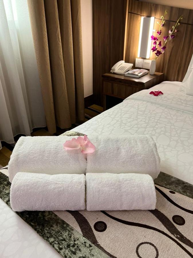 Nova Hotel Miri Eksteriør bilde